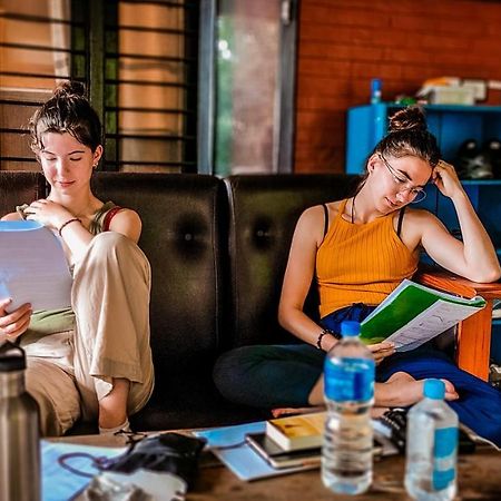Hotel Forest Lake Backpackers' Hostel Pokhara Buitenkant foto