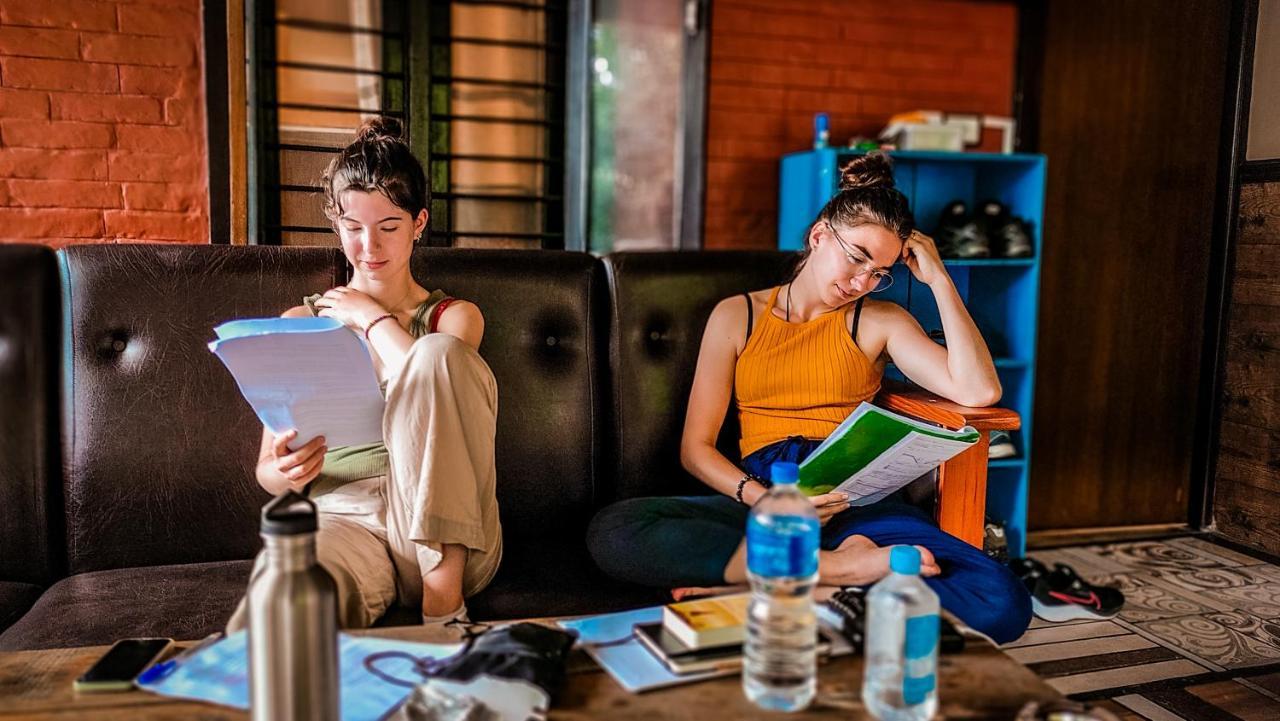 Hotel Forest Lake Backpackers' Hostel Pokhara Buitenkant foto