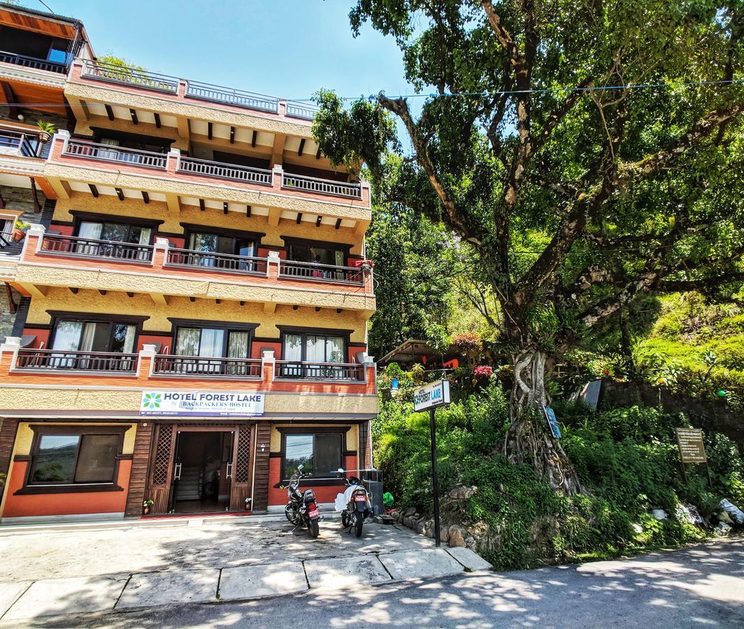 Hotel Forest Lake Backpackers' Hostel Pokhara Buitenkant foto